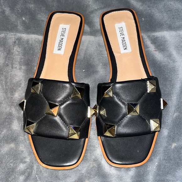 BRAND NEW Black & Gold Studded Steve Madden Sandals / Slides - Picture 4 of 12